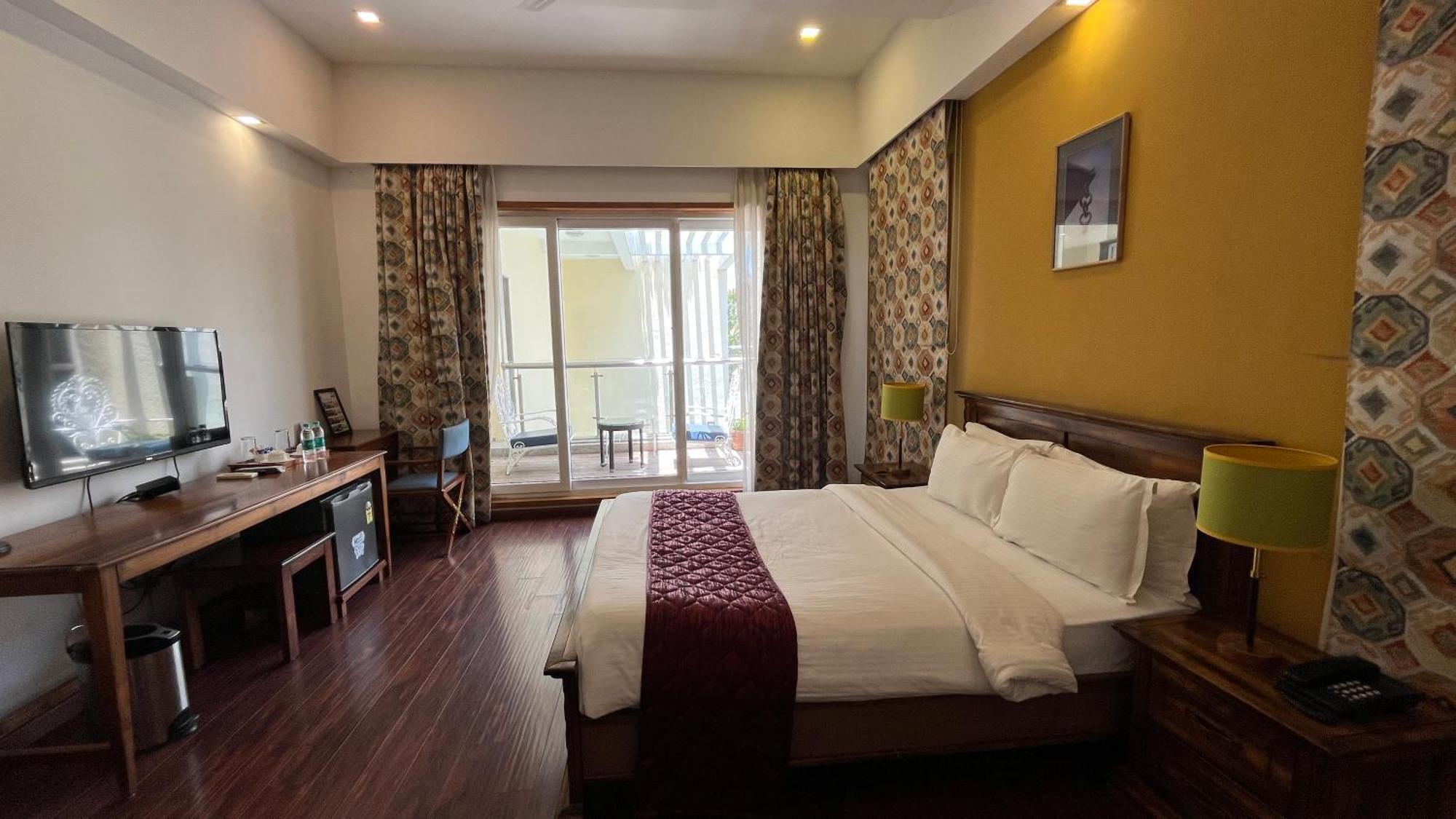 Hotel Maroma Ecr Chennai
